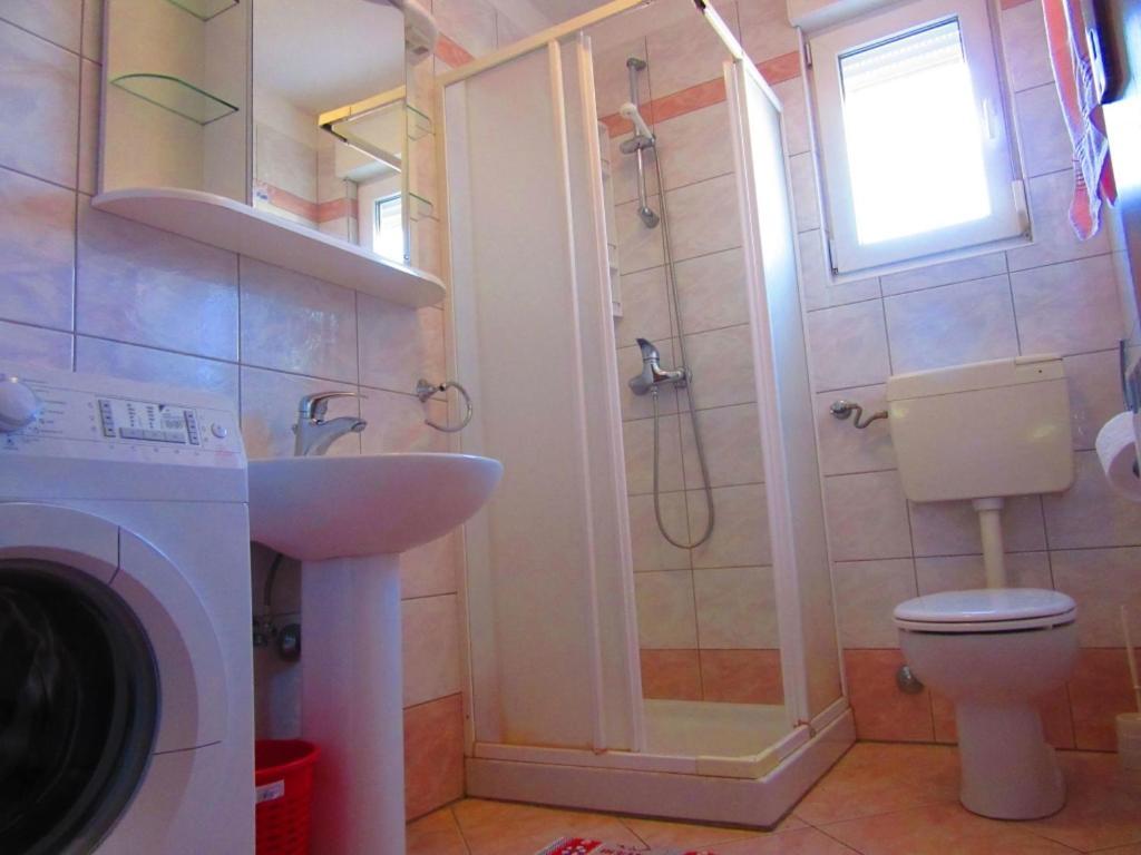 Appartamento In With Terrace, Air Conditioning, Wifi, Washing Machine 633-1 *
