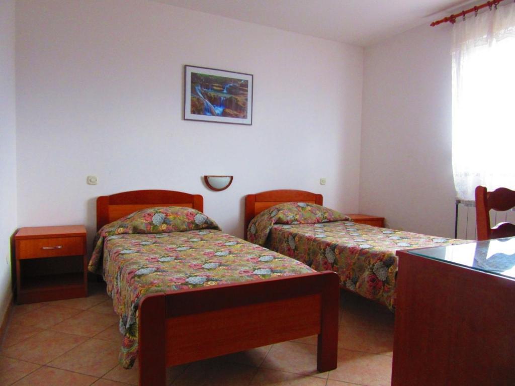 Appartamento In With Terrace, Air Conditioning, Wifi, Washing Machine 633-1 Pola